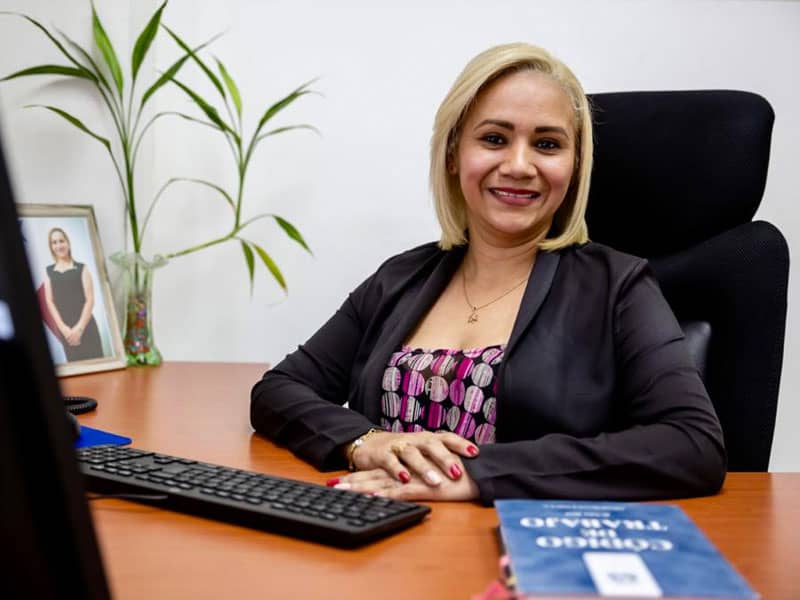 Yelitza González: trabajadora social y docente exitosa. Una mujer que inspira