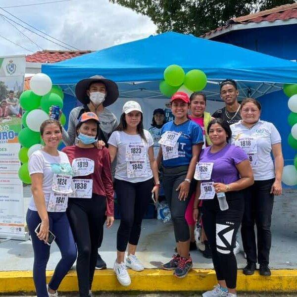 UMECIT sede David participa en la caminata Relevo por la Vida de FANLYC