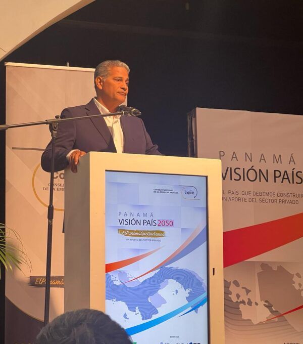 UMECIT hace presencia en el lanzamiento de la Visión País 2050