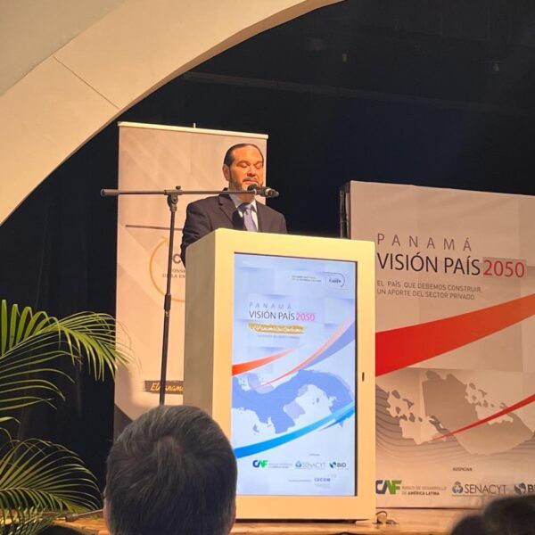 UMECIT hace presencia en el lanzamiento de la Visión País 2050