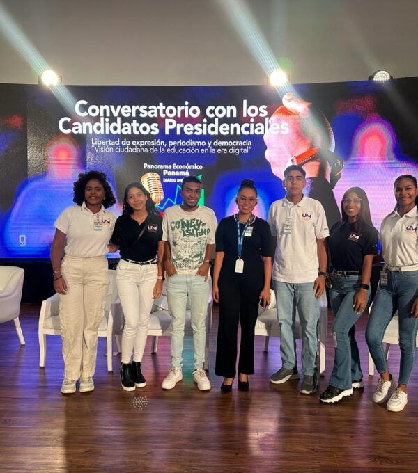 Participación destacada de estudiantes de UMECIT en conversatorio con candidatos presidenciales