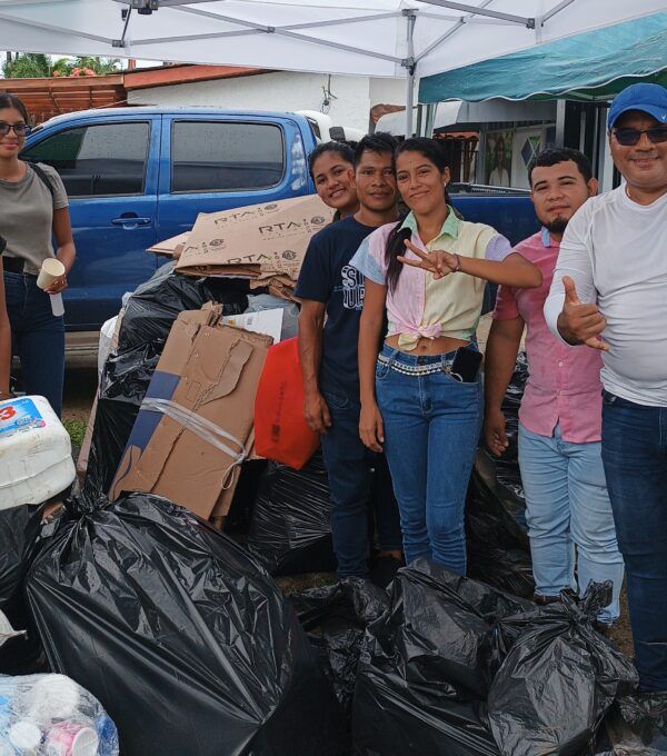 Gran Jornada de Reciclaje en la Sede Santiago de UMECIT