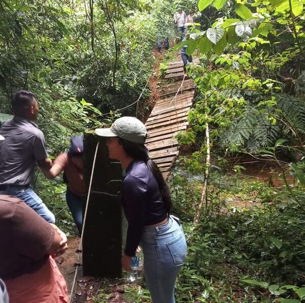 Estudiantes de Administración de la Gestión Ambiental Visitan la Reserva Forestal del Montuoso