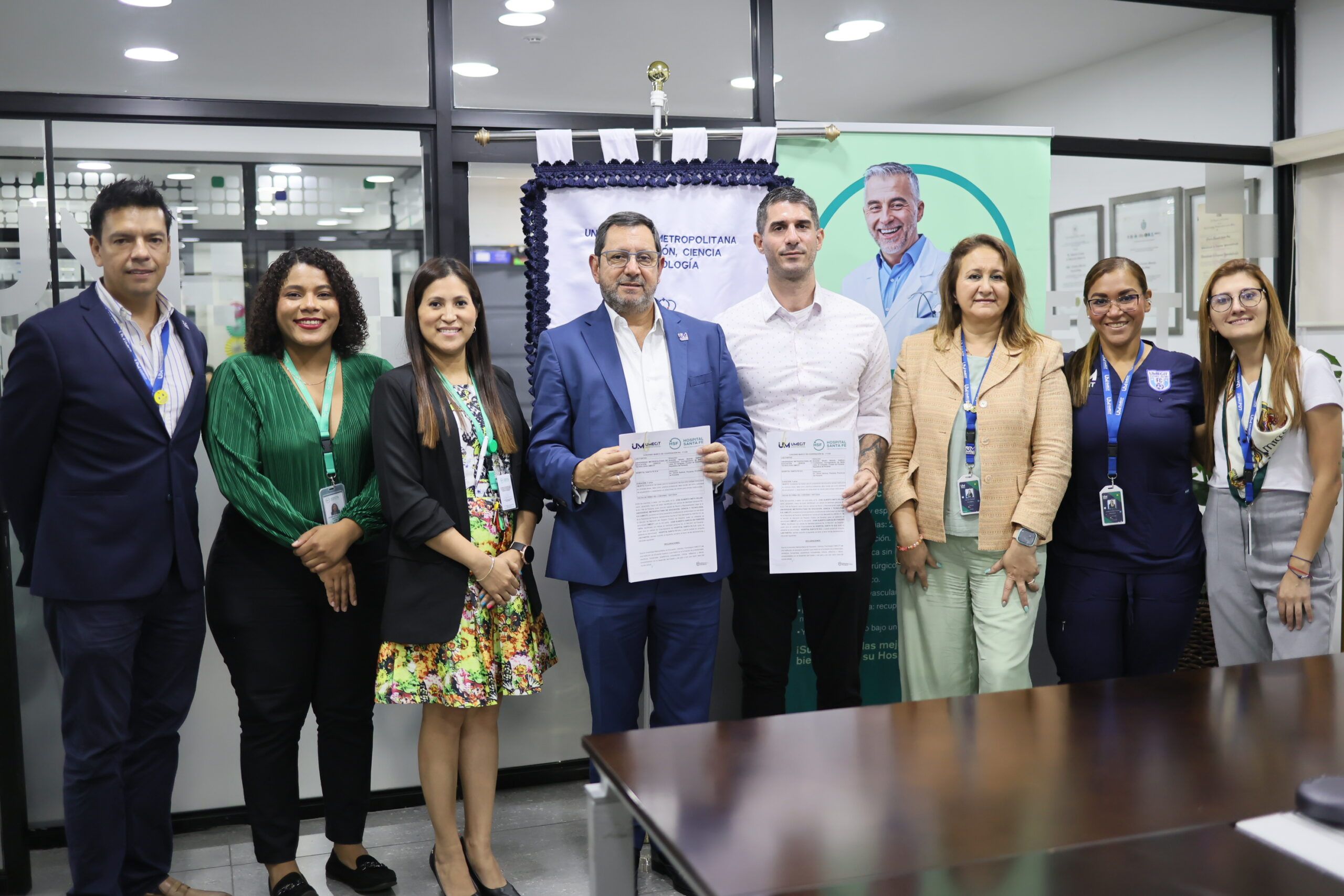 UMECIT y Hospital Santafé S.A. firman convenio marco de cooperación