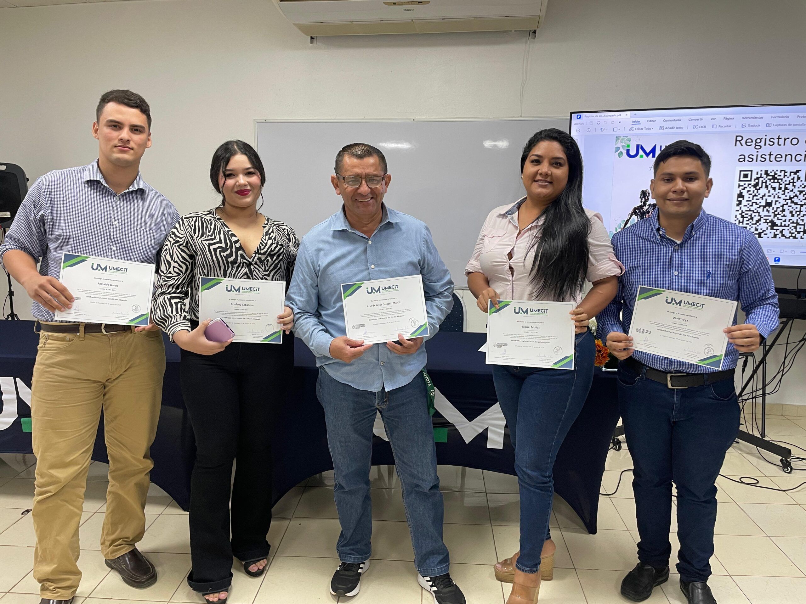 Celebración del Día del Abogado en la Sede Santiago: Un éxito bajo el lema “El derecho, se aprende estudiando y se ejerce pensando”