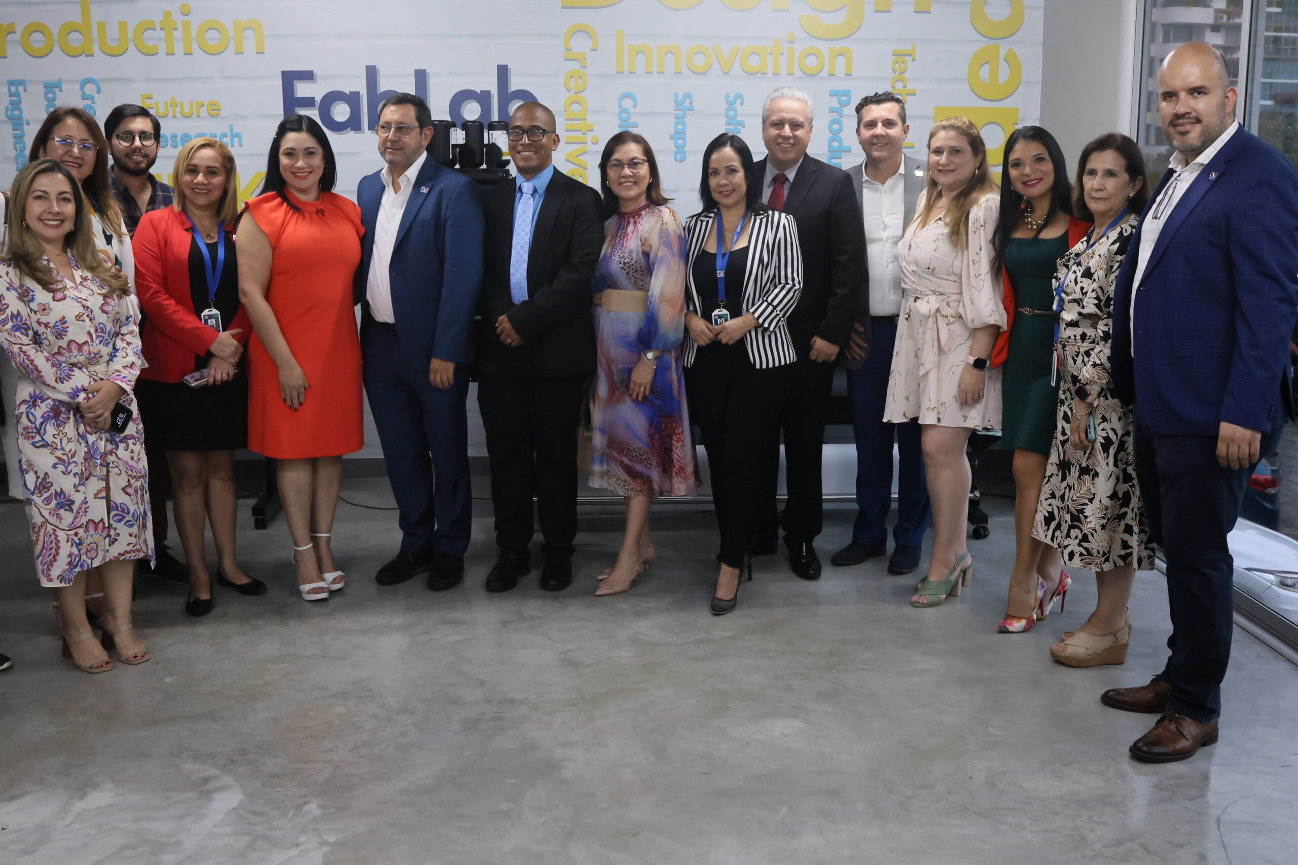 UMECIT Inaugura el Laboratorio de Fabricación -FabLab- con el Apoyo de SENACYT