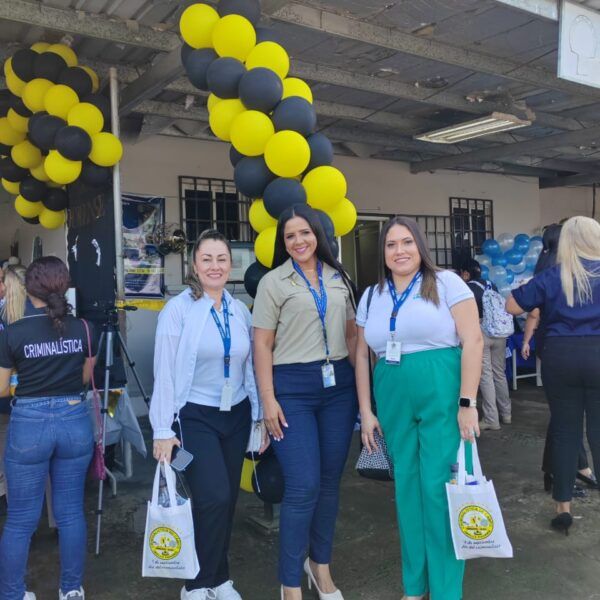 Participación en la celebración del Día de la Criminalística en IMELCF