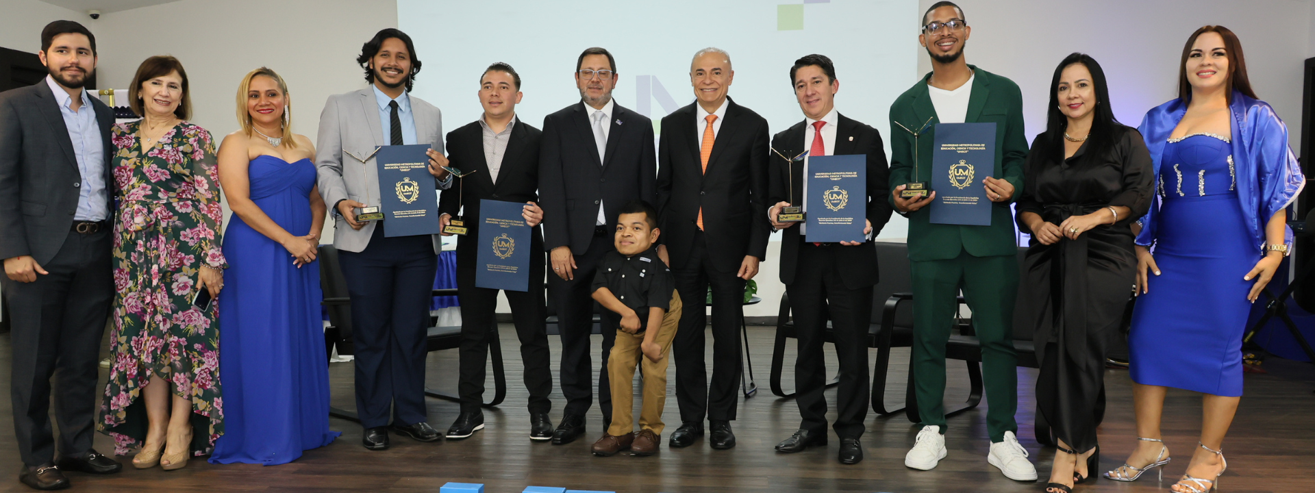 UMECIT celebra el impacto de sus egresados con el premio Vestigium 2024