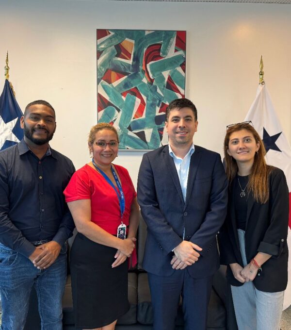 UMECIT Avanza en Cooperación Internacional con la Embajada de Chile