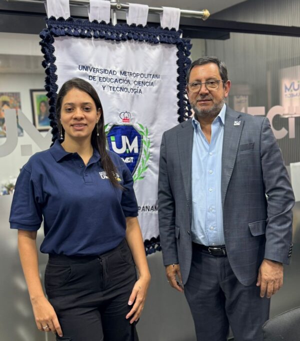Fortaleciendo la internacionalización: recibimos a Mónica Londoño, estudiante de intercambio de la Universidad Cooperativa de Colombia