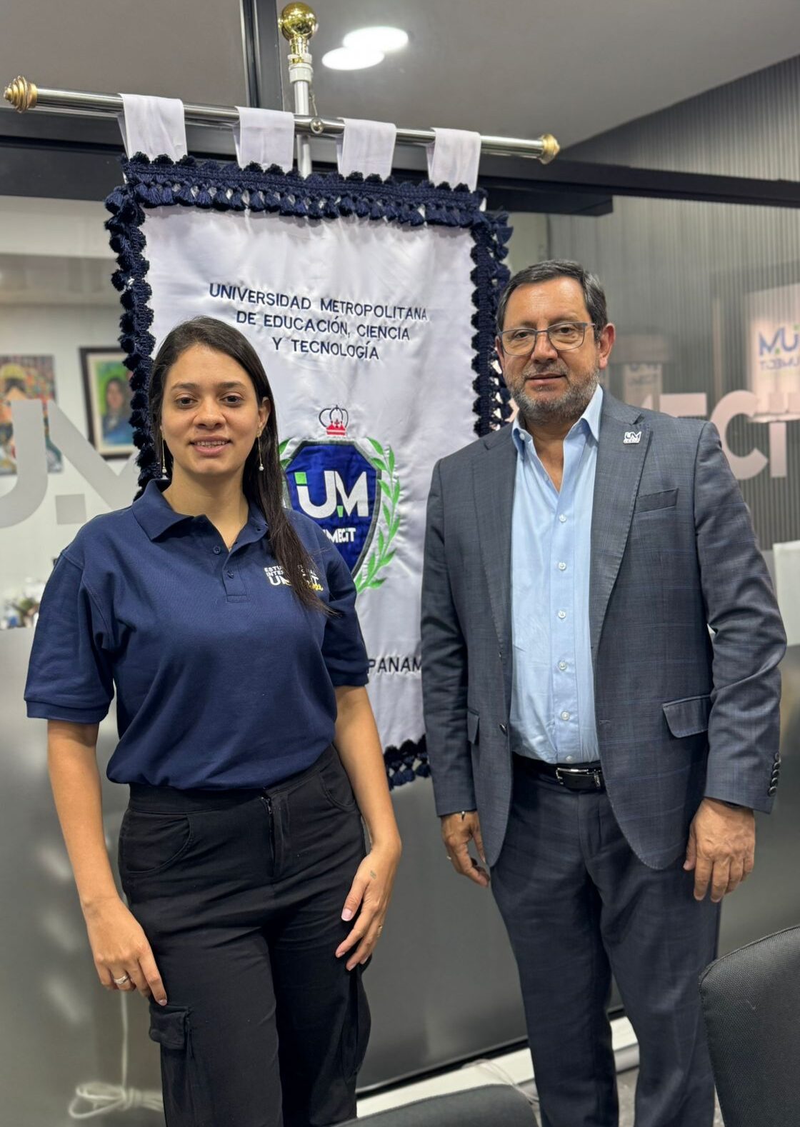Fortaleciendo la internacionalización: recibimos a Mónica Londoño, estudiante de intercambio de la Universidad Cooperativa de Colombia