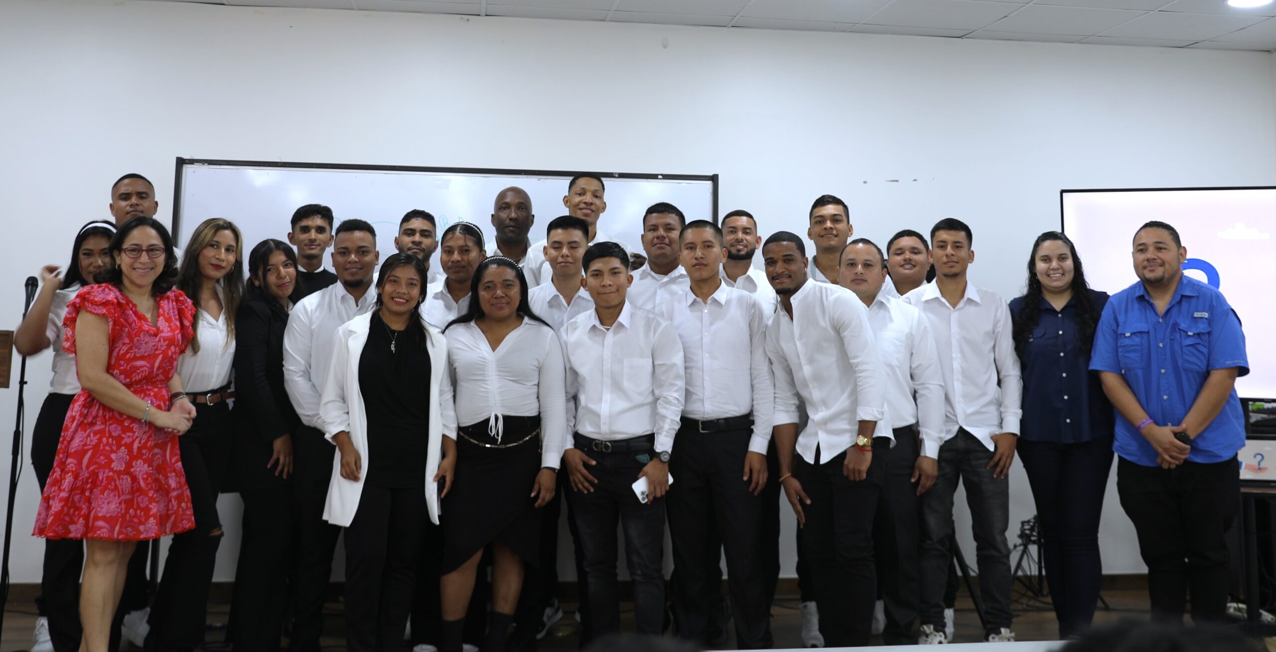 Conversatorio de Criptomonedas y Tecnología Financiera en la UMECIT