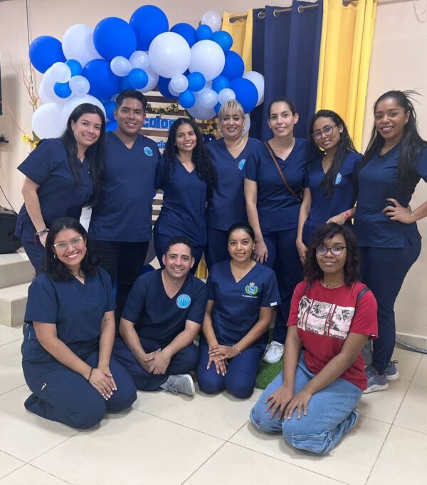 Estudiantes de Psicología de UMECIT Sede Panamá realizan gira académica para promover el bienestar comunitario
