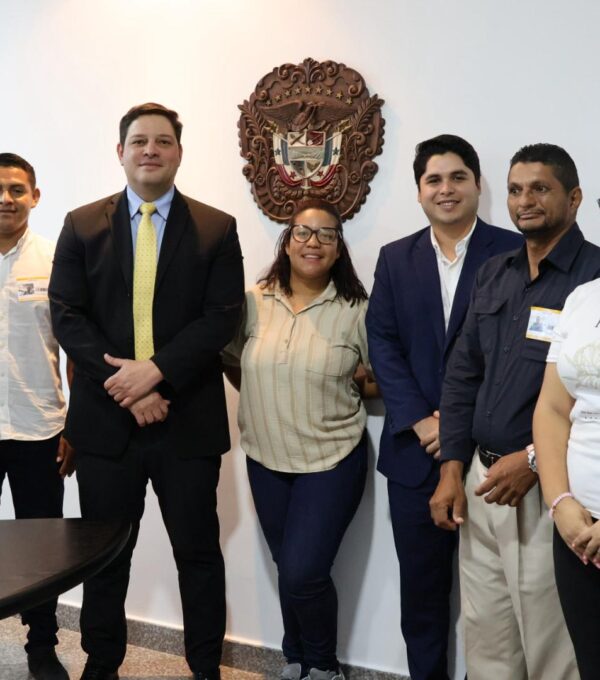 Estudiantes de Seguridad y Salud Ocupacional analizan el Anteproyecto de Ley 250