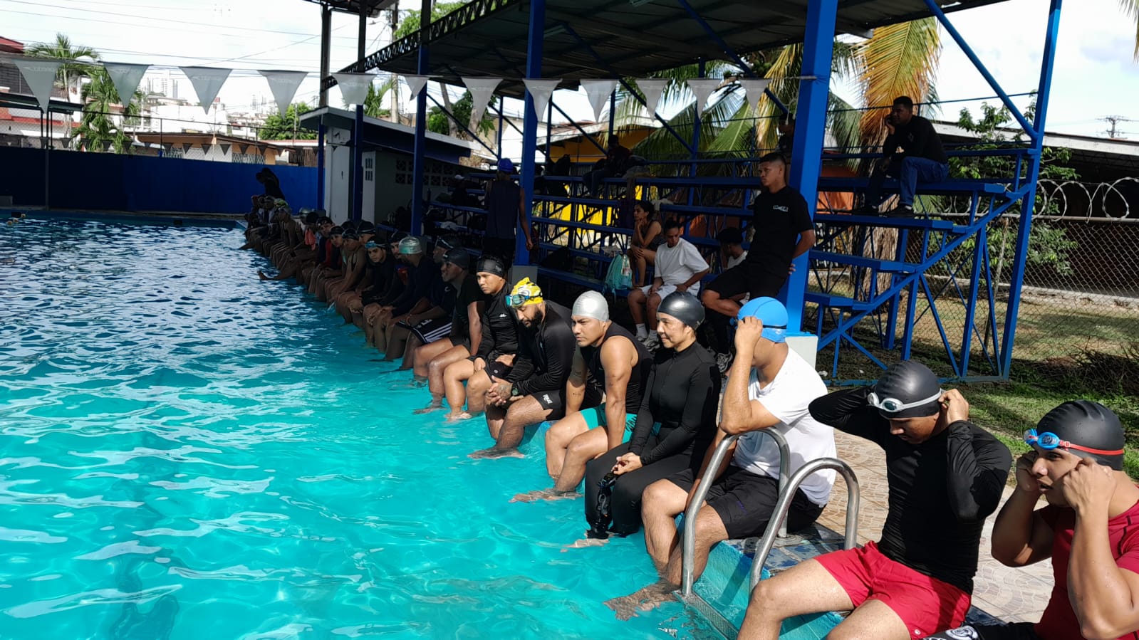 Inicia la asignatura Metodología de la Natación en UMECIT: formación integral para futuros profesionales en Educación Física