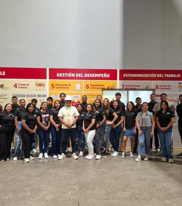 Estudiantes de UMECIT Megamall fortalecen sus competencias logísticas en visita al Centro de Distribución de DHL