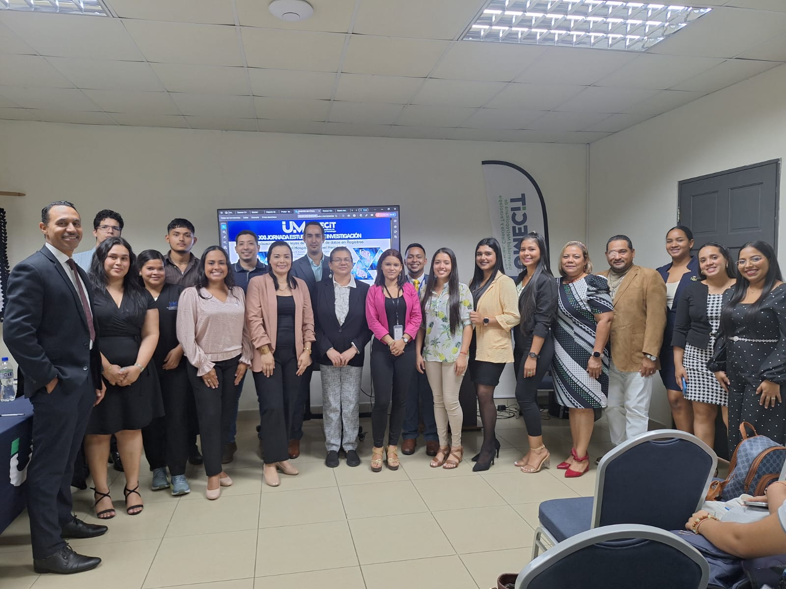 Celebramos la Vigésima Primera Jornada de Investigación Estudiantil en la sede de David
