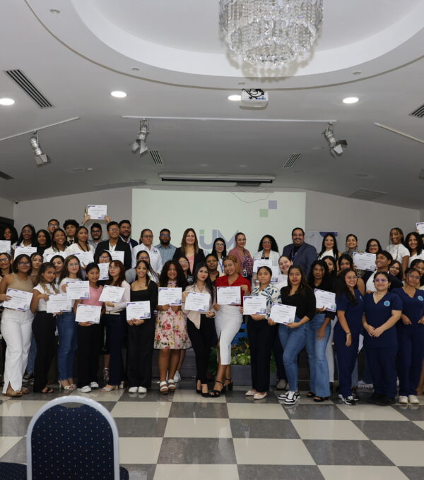 Graduación del Seminario en Liderazgo a través de Mesas de Transformación