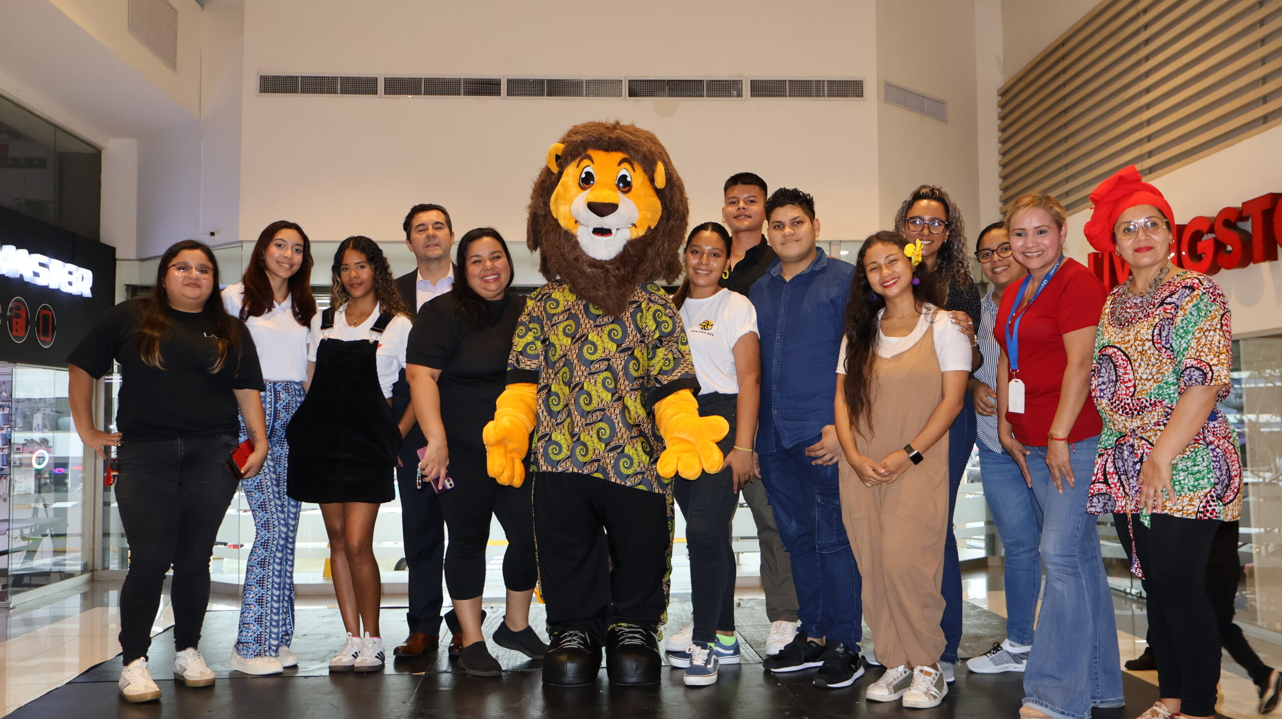 UMECIT promueve el emprendimiento estudiantil con jornada en el Centro Comercial El Dorado