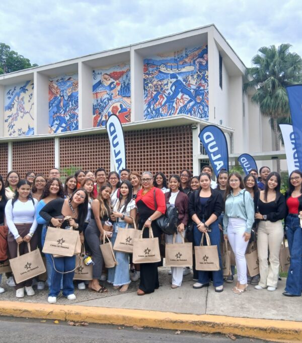 Estudiantes de Psicología de UMECIT participan en el 2do Congreso de Salud Mental de la ACP