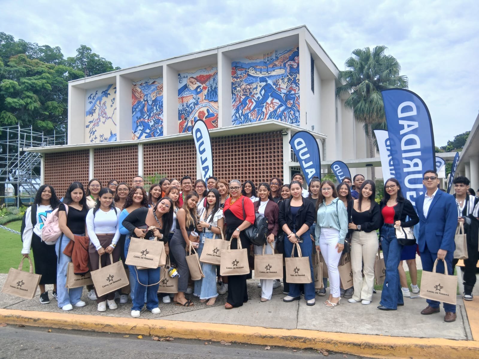 Estudiantes de Psicología de UMECIT participan en el 2do Congreso de Salud Mental de la ACP