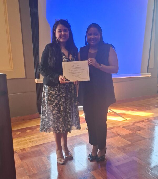 Psicóloga Cinthia Oseguera representa a UMECIT en jornada académica del MINGOB