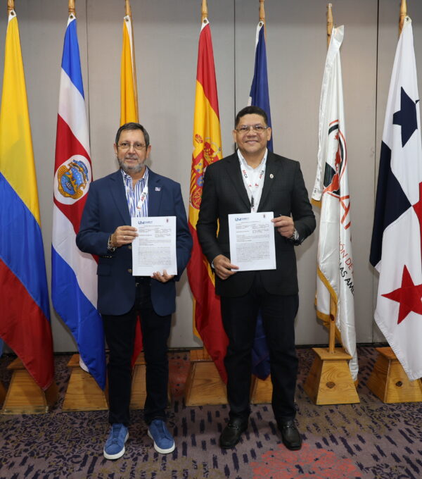 UMECIT y la Universidad de Pamplona firman convenio de cooperación internacional