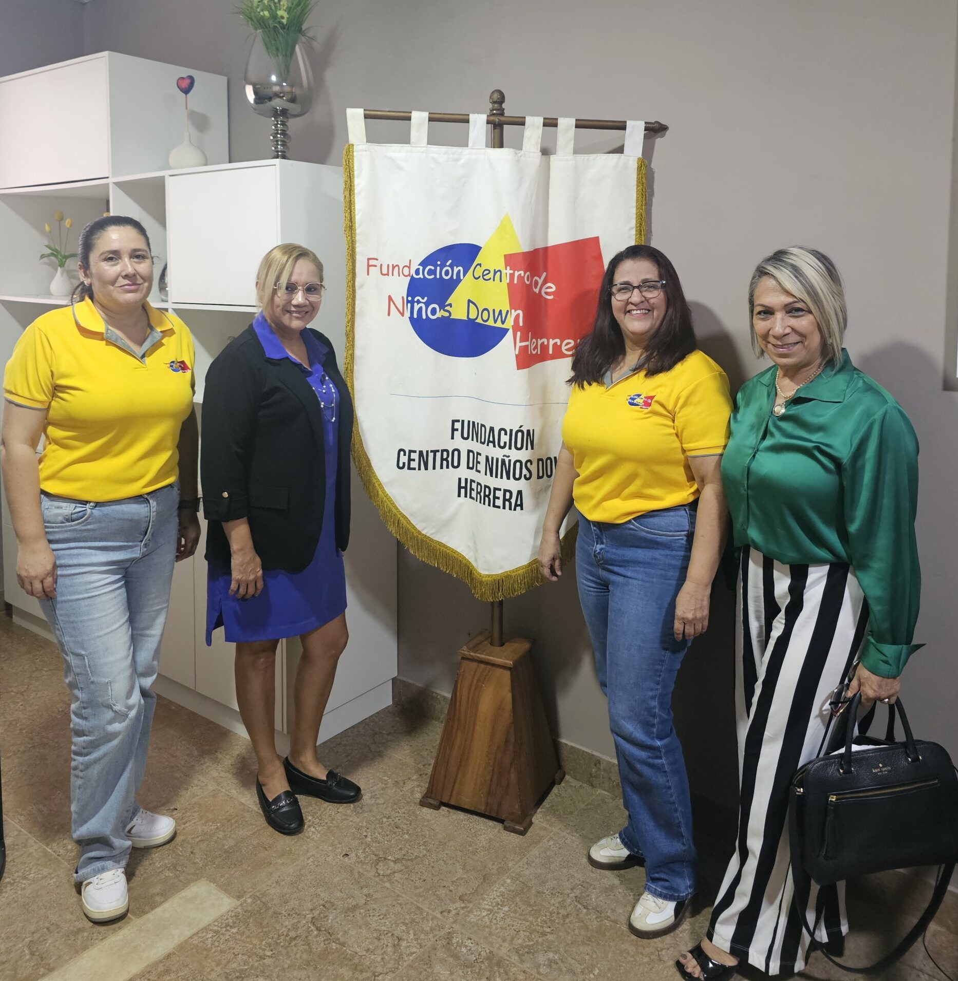 Coordinamos acciones con la Fundación Niños Down de Herrera para la realización de la Feria de Salud 2025