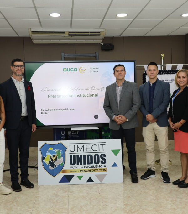 Alianza académica entre UMECIT y la Universidad Católica del Oriente se consolida