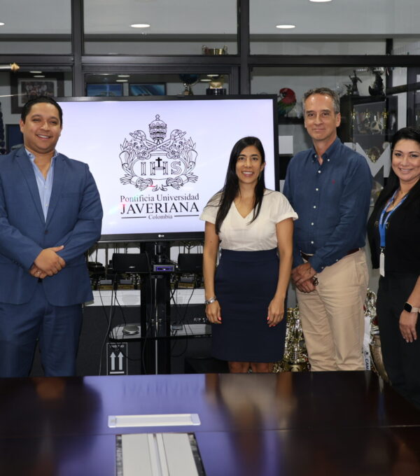 Estrategias conjuntas para fortalecer la cooperación académica entre UMECIT y la Pontificia Universidad Javeriana de Colombia