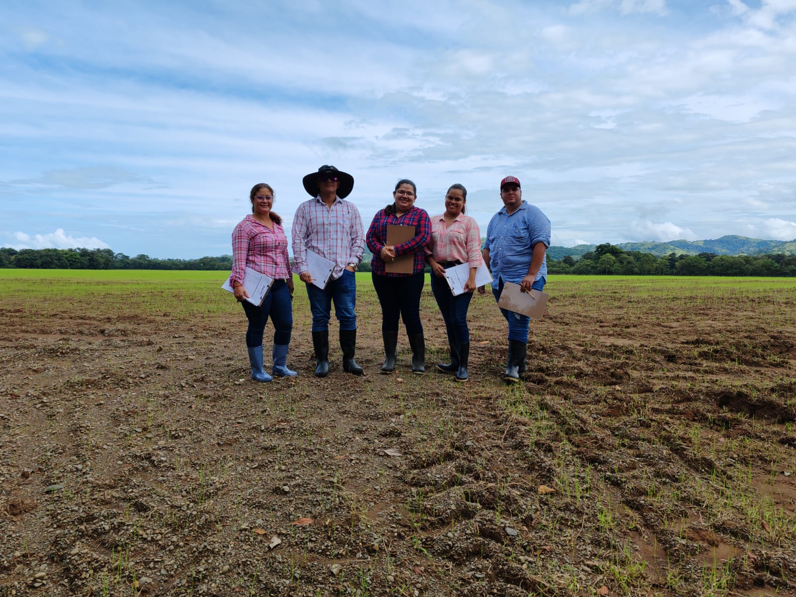 Desarrollamos segunda jornada de investigación sobre Seguridad y Salud Ocupacional en actividades agrícolas de Mariato