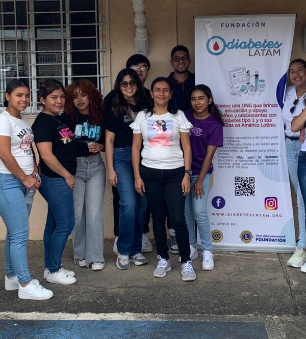 Estudiantes de Banca y Finanzas comparten con niños de la Fundación DiabetesLATAM – Capítulo Panamá Oeste