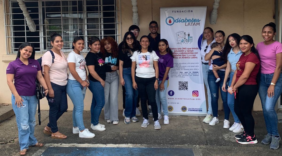 Estudiantes de Banca y Finanzas comparten con niños de la Fundación DiabetesLATAM – Capítulo Panamá Oeste