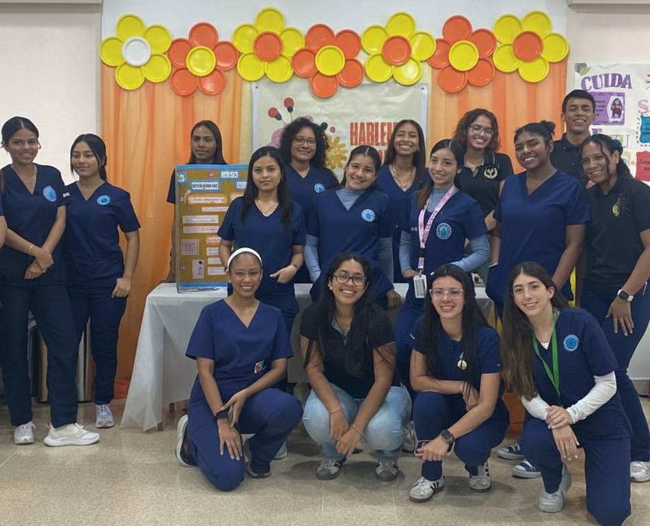 Estudiantes de Psicología de UMECIT realizan visita académica al Instituto Oncológico Nacional