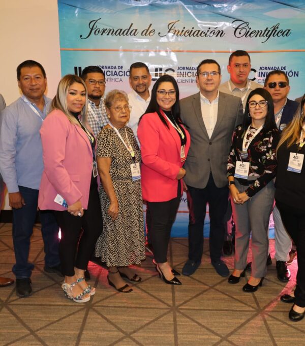 Orgullo UMECIT:  Participación destacada en las Jornadas de Iniciación Científica 2025