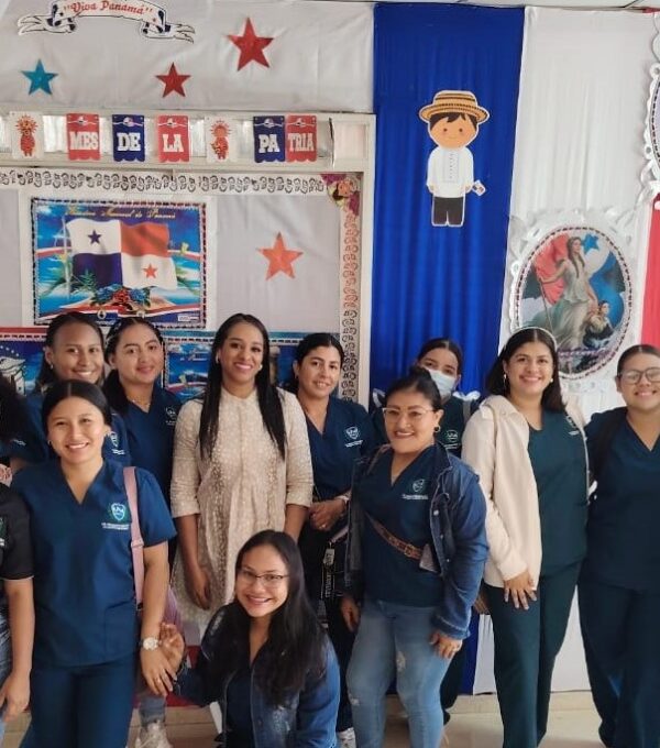 Experiencia de Aprendizaje y Extensión en Registros Médicos: Visita Académica al Hospital Nicolás A. Solano, Distrito de La Chorrera