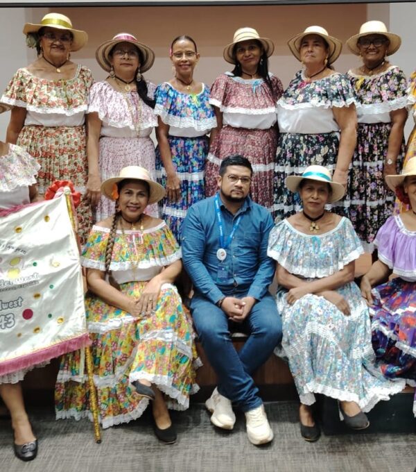Actividad de Vinculación Social “Escenario de Sabiduría”