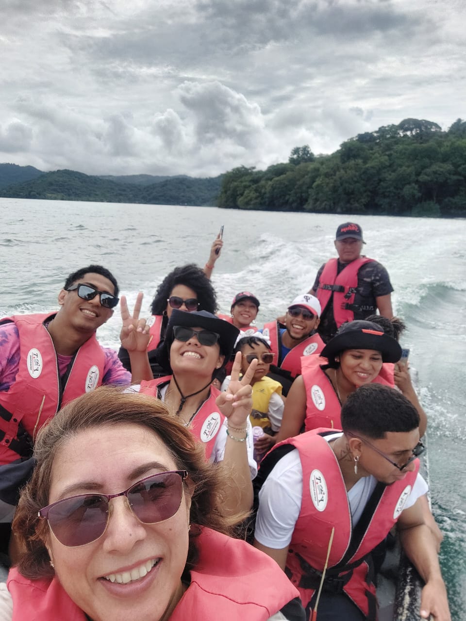 Gira Académica a Colón: Aprendizaje Interdisciplinario Desde el Territorio