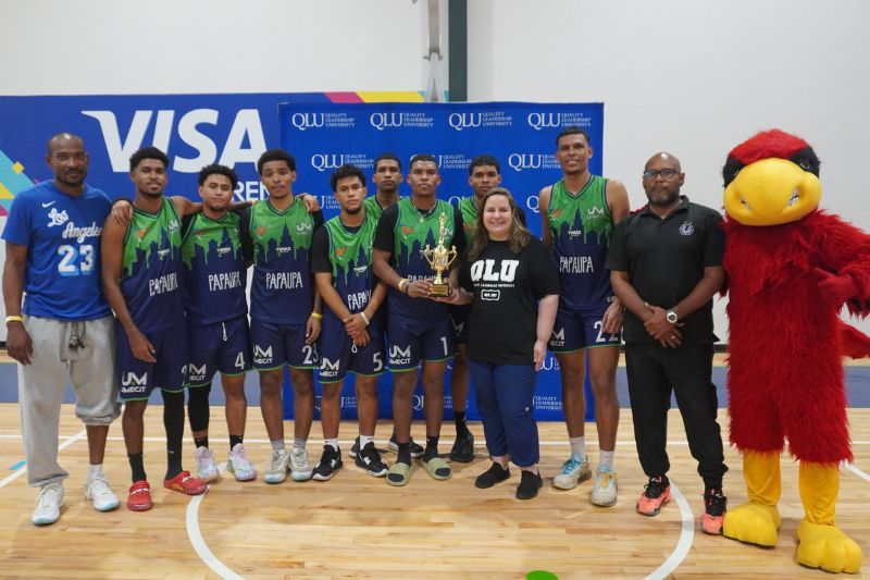 Baloncesto </br><span style="font-size:18px";>¡Ven y forma parte de este grandioso equipo!</span>