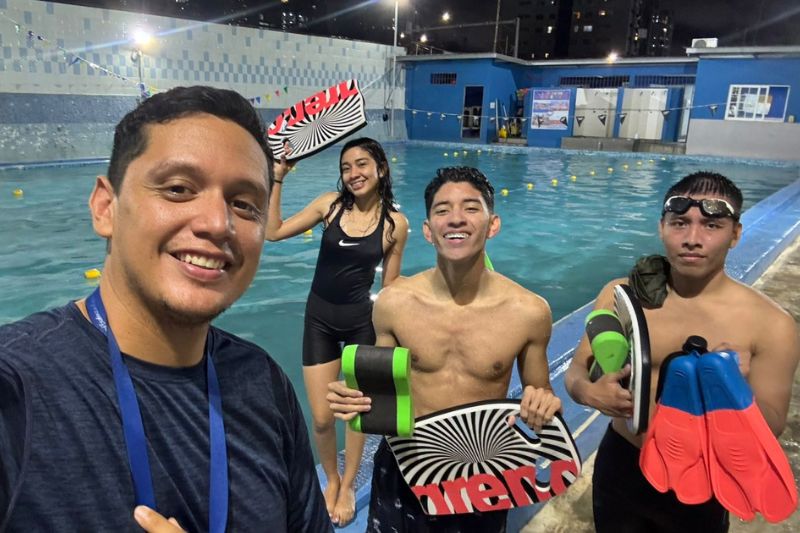 Natación </br><span style="font-size:18px";>¡Súmate y sé parte de esta nueva historia!</span>