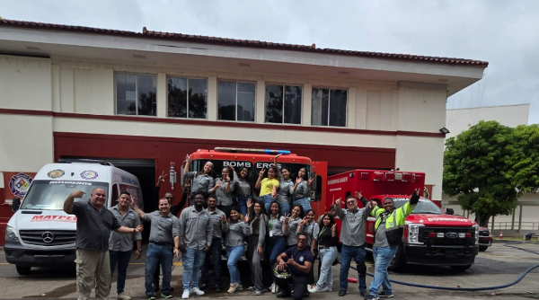 Jornada de instrucción técnica en el Benemérito Cuerpo de Bomberos de Panamá