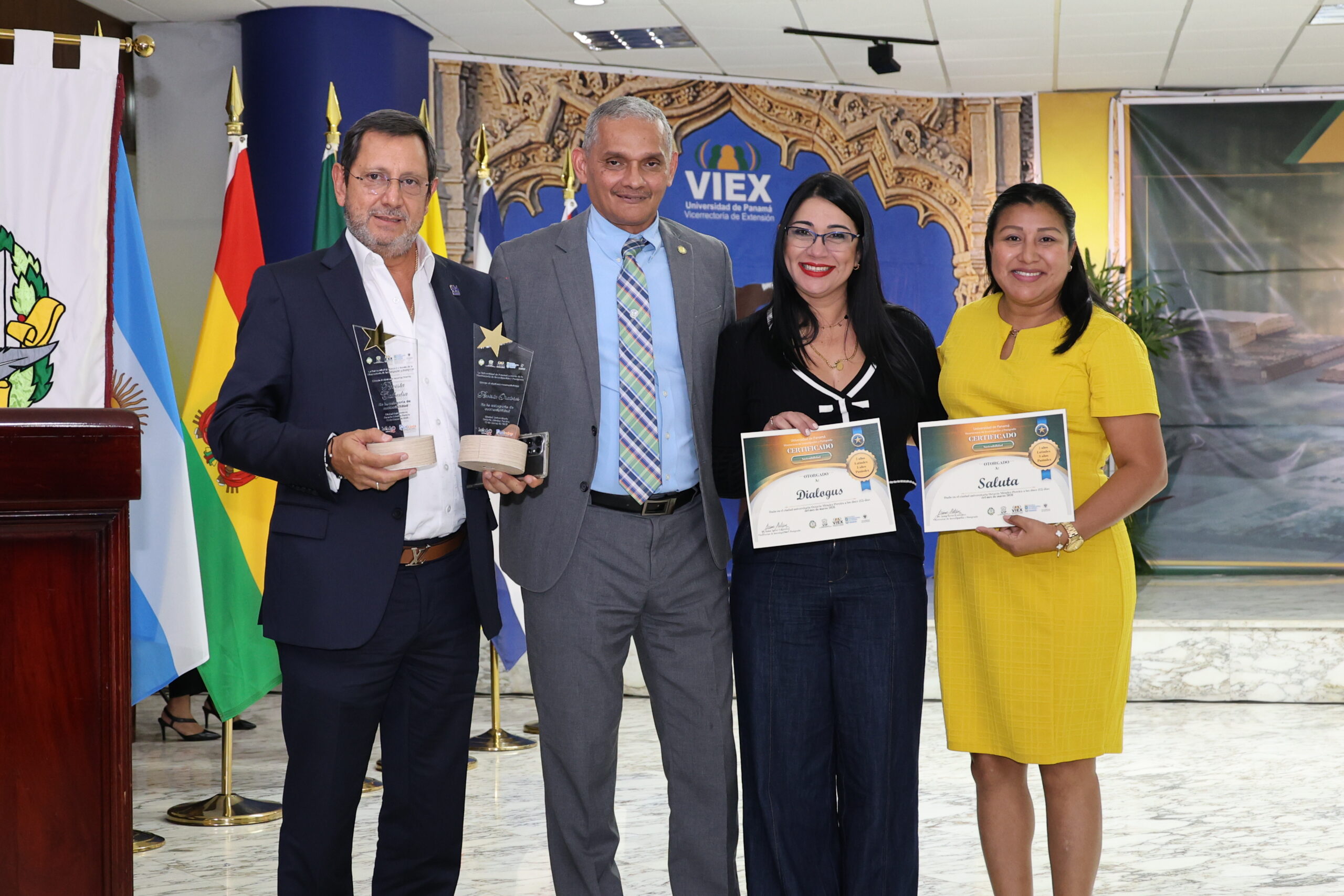 UMECIT reafirma su liderazgo editorial con reconocimiento a la sostenibilidad de sus revistas científicas