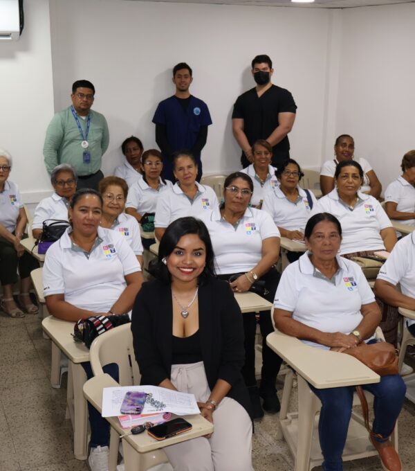 UMECIT La Chorrera fortalece la vinculación social con el proyecto “Edad Dorada”
