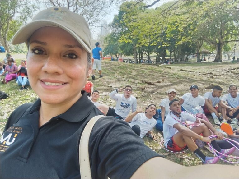 2d5afe6a-3b47-40de-a639-08426a85572b