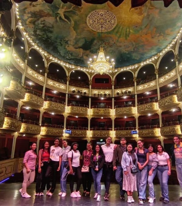 Gira académica al Teatro Nacional de Panamá