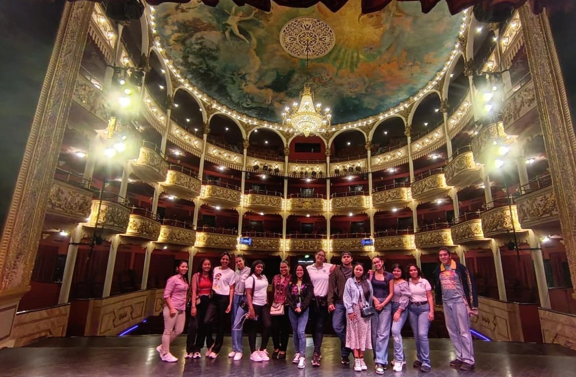 Gira académica al Teatro Nacional de Panamá