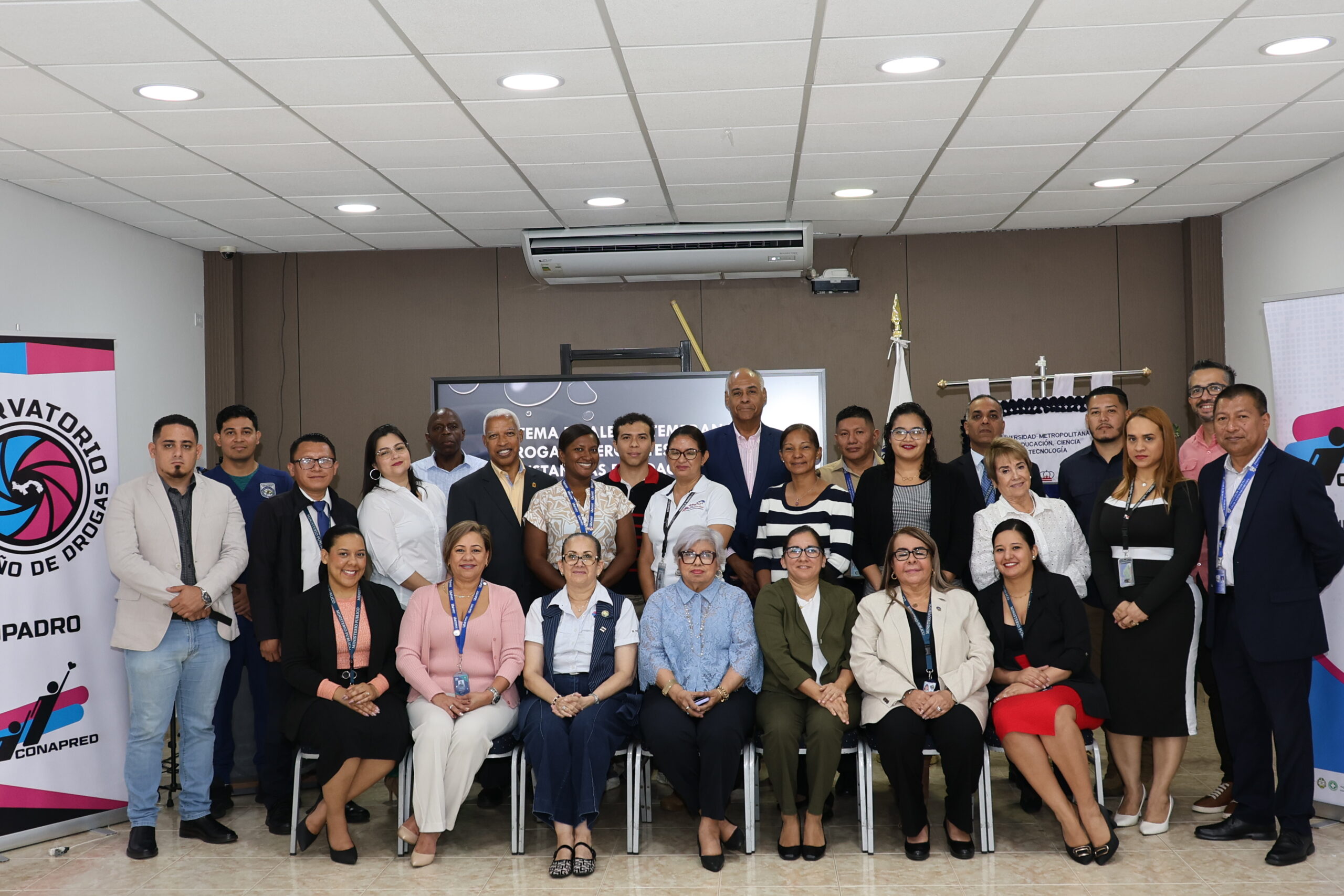 UMECIT acoge Mesa Técnica para la Implementación del Sistema de Alerta Temprana en Panamá