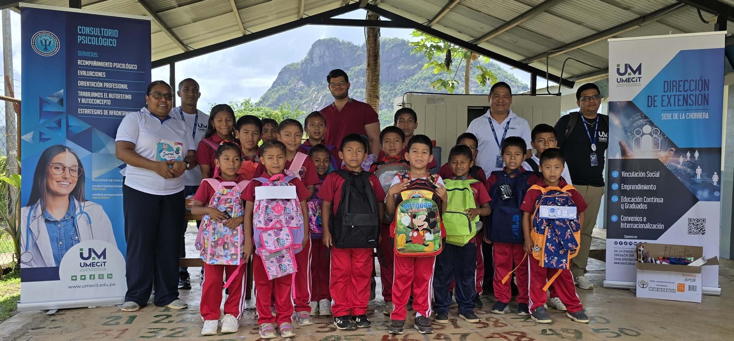 Compromiso social con entrega de útiles escolares en Capira
