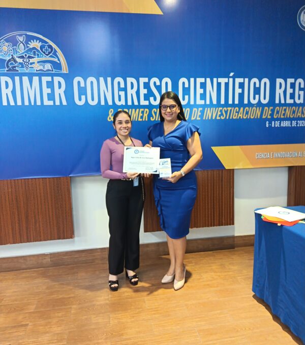 Docente de UMECIT Santiago aporta a la salud ocupacional en congreso científico regional