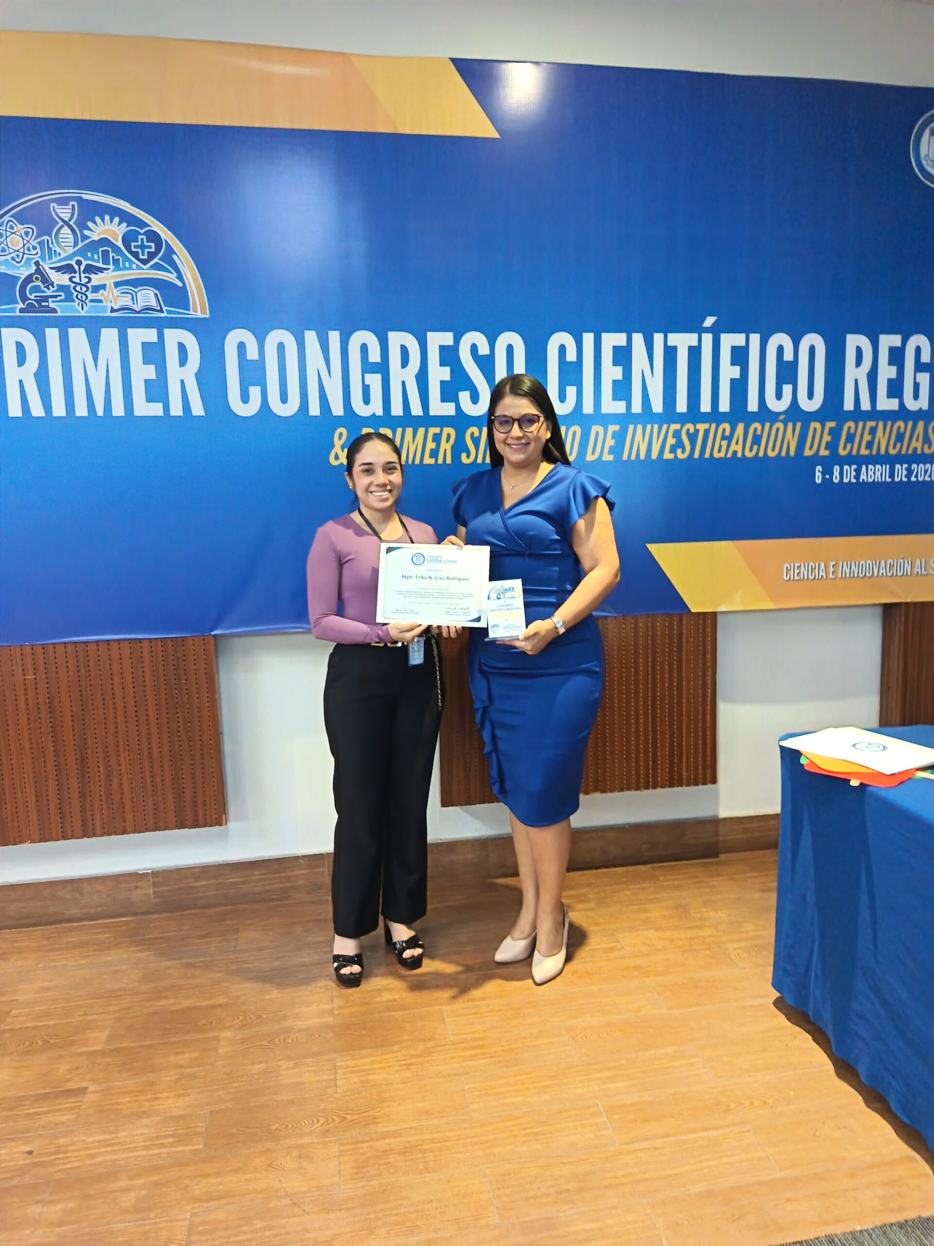 Docente de UMECIT Santiago aporta a la salud ocupacional en congreso científico regional